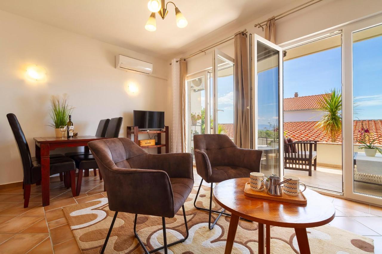 Apartmani Smokovo Jadranovo Esterno foto